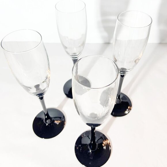 Vintage Set of 4 LUMINARC TALL BLACK STEM CHAMPAGNE FLUTES - Picture 5 of 5
